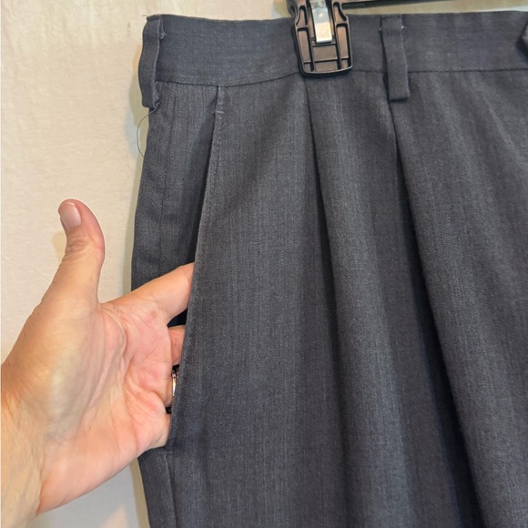B-266 Men’s Claiborne Gray Pleated Cuffed Dress Pants Size 38x30 - Picture 7 of 14